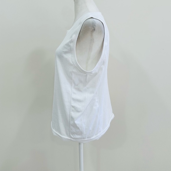 Athleta Ribbed Wide Strap Hip Length Loose Fit Tank White Women's‎ Size XL - Picture 2 of 7
